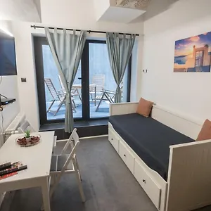  Apartment Peaceful Basement With Terrace & Free Gym